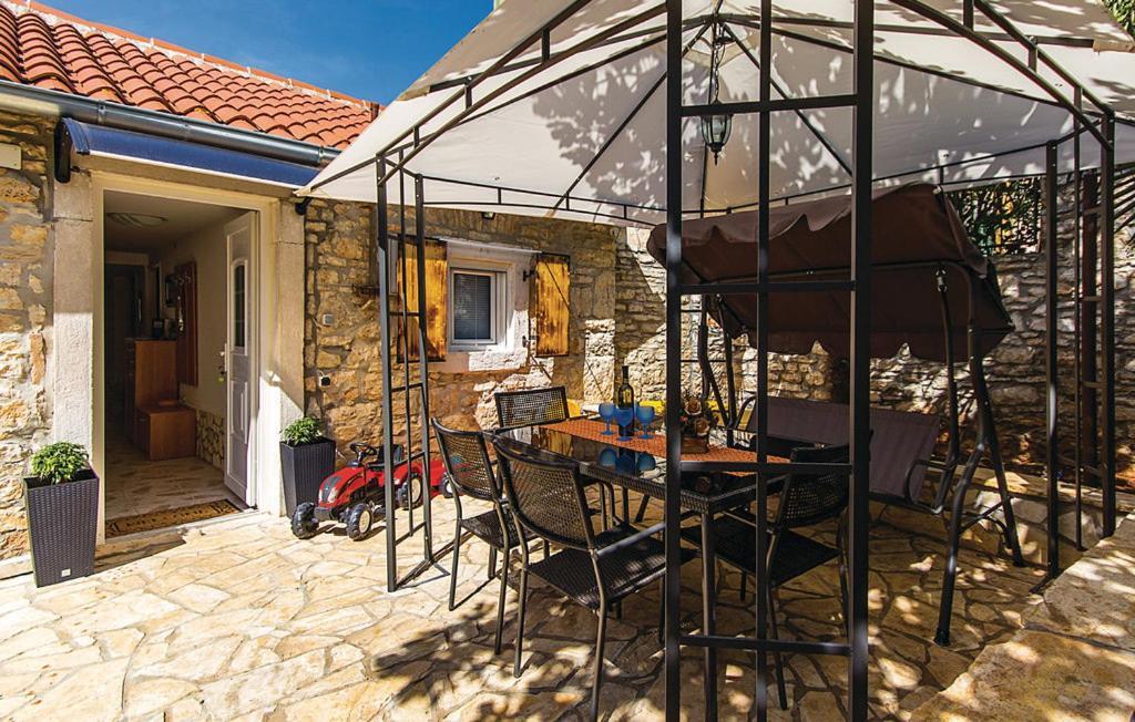 Holiday House Carpe Diem Pula Apartment Exterior photo